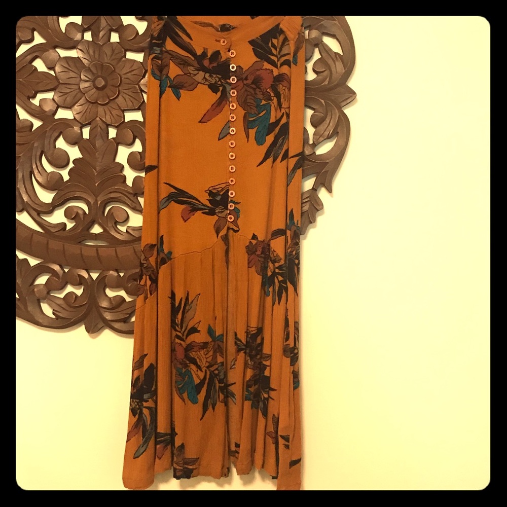 Floral Button split skirt size medium